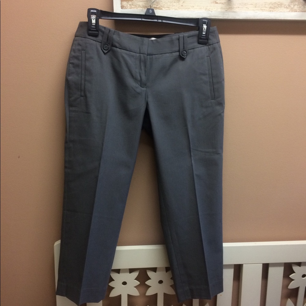 NWOT Loft capri's